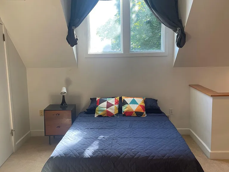 410 E End Ave #6 — Photo 17
