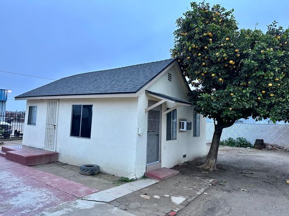 1220 1/2 Academy Ave