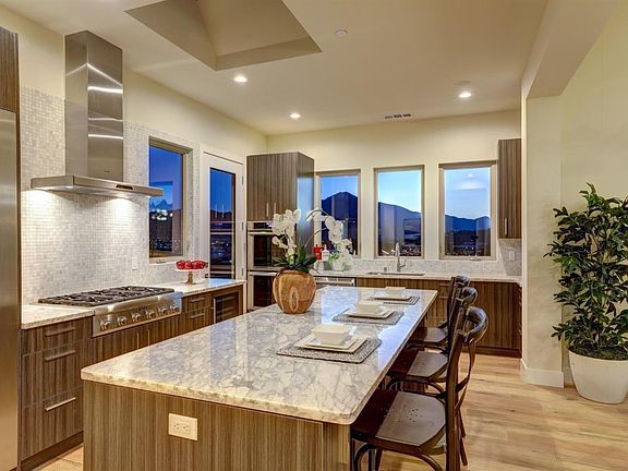 4th image of 24 Drakes Cove Ct