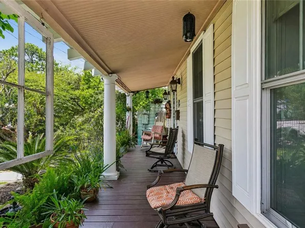 16 Labarre Pl, Jefferson, LA 70121