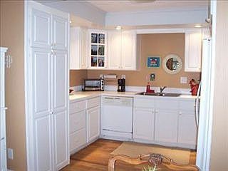 3rd image of 115 Cypress Ave
