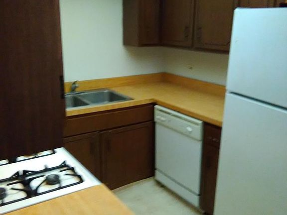 5th image of 5800 Independence Ave