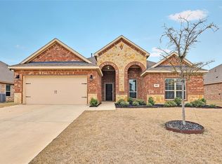 257 Georgetown Dr, Forney, TX 75126