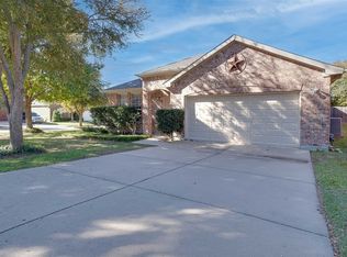 1140 Long Pointe Ave, Fort Worth, TX 76108