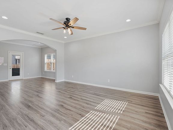3rd image of 1147 Cotillion Dr