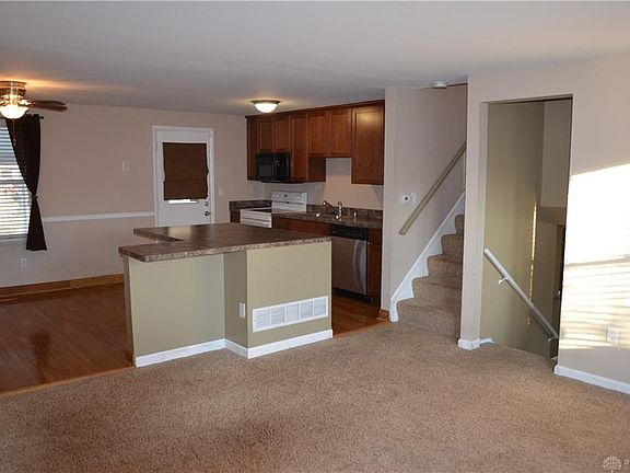 2nd image of 807 McGraw Ct