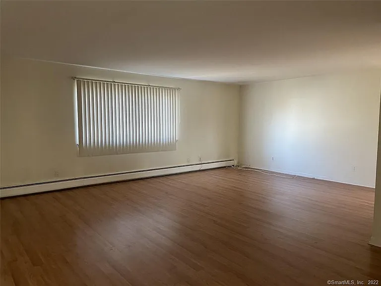 715 Black Rock Tpke #10 — Photo 3