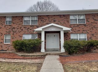 2900 Mayer Dr, Saint Charles, MO 63301