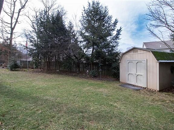 5th image of 613 Westland Dr