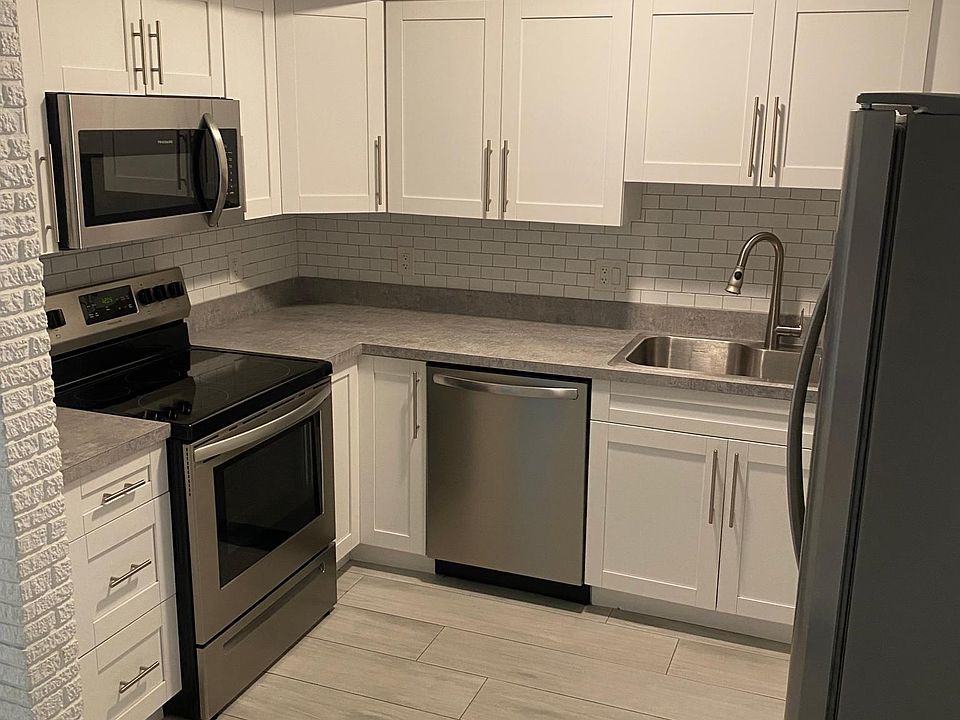 2nd image of 1011 NE 26th Ave