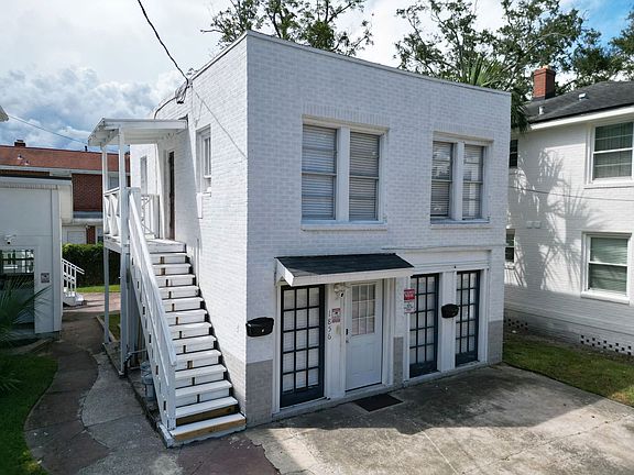 2nd image of 1279 Belmont Ter APT 2