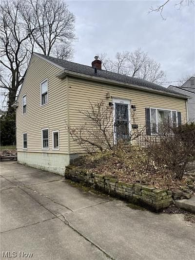 2nd image of 1759 Kingsley Ave