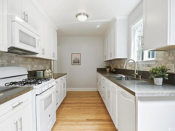 3rd image of 178 Winchester St