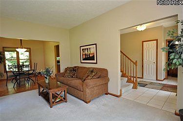 3rd image of 33004 Maplewood Cir