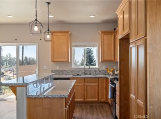 1398 Elliott Rd, Paradise, CA 95969