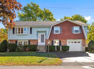 23 Quimby Ave, Woburn, MA 01801