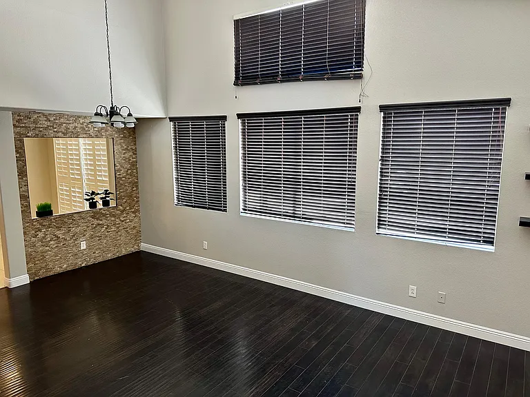 8020 Pottery Creek Dr — Photo 6