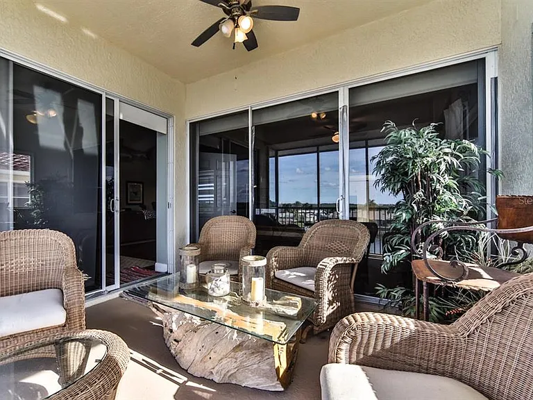273 Middle Way #G — Photo 32