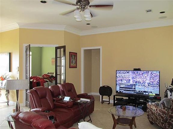 4th image of 112 Ann Ct