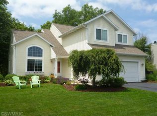 344 Silver Ridge Dr, Holland, MI 49424