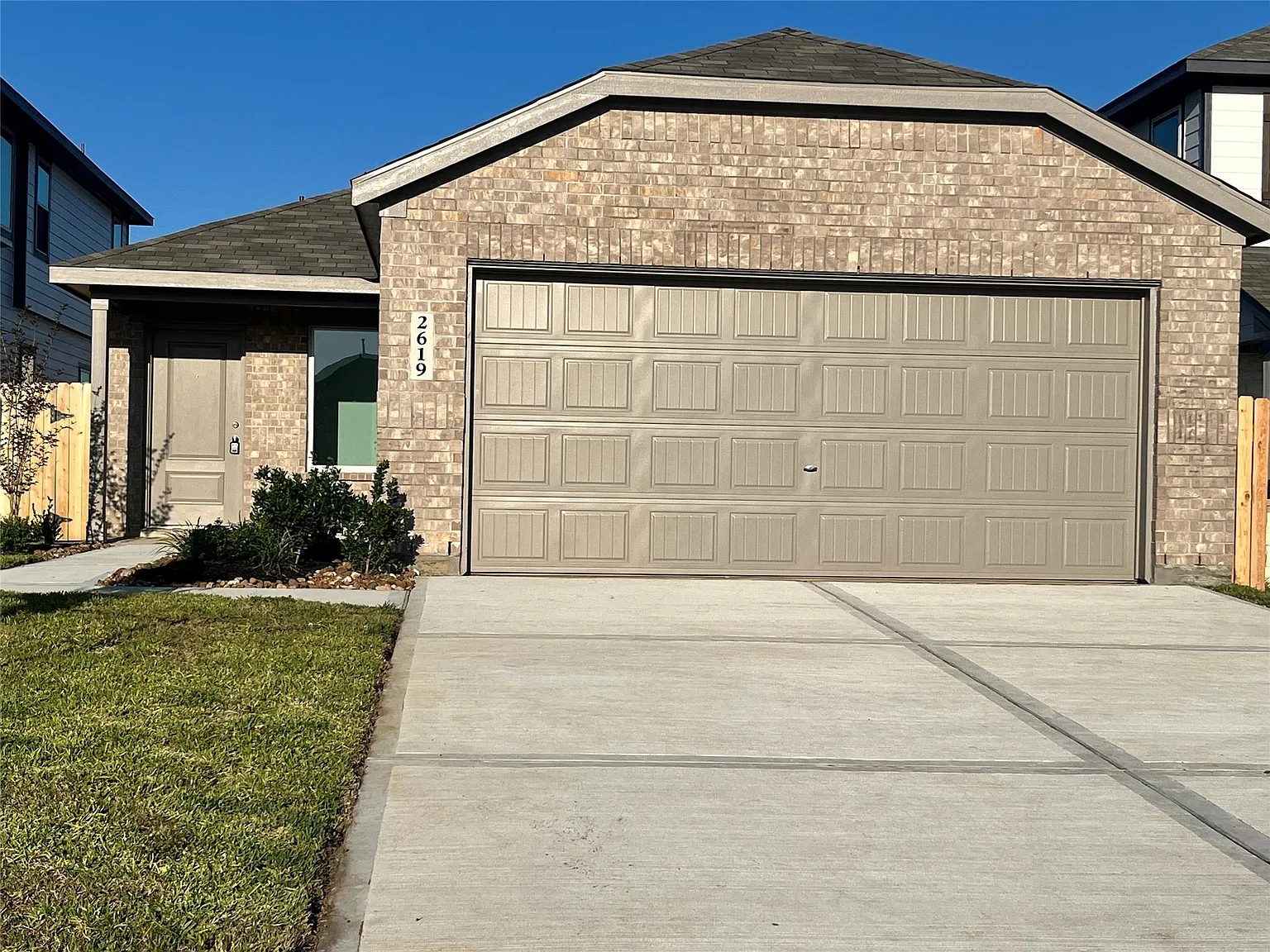 3 bed, 2.0 bath, $1,697 — Photo 1