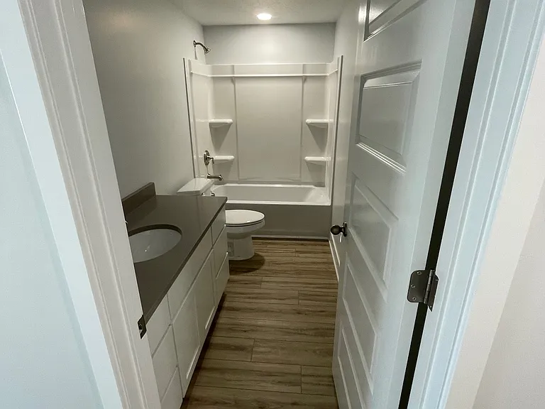 946 N Olson Dr #BASEMENT — Photo 7