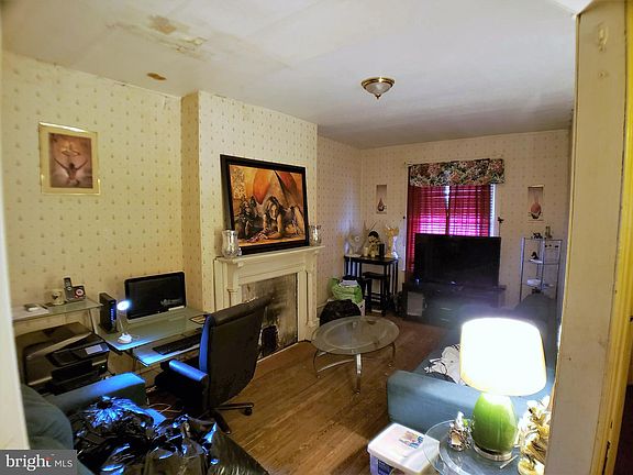 3rd image of 325 N 62nd St
