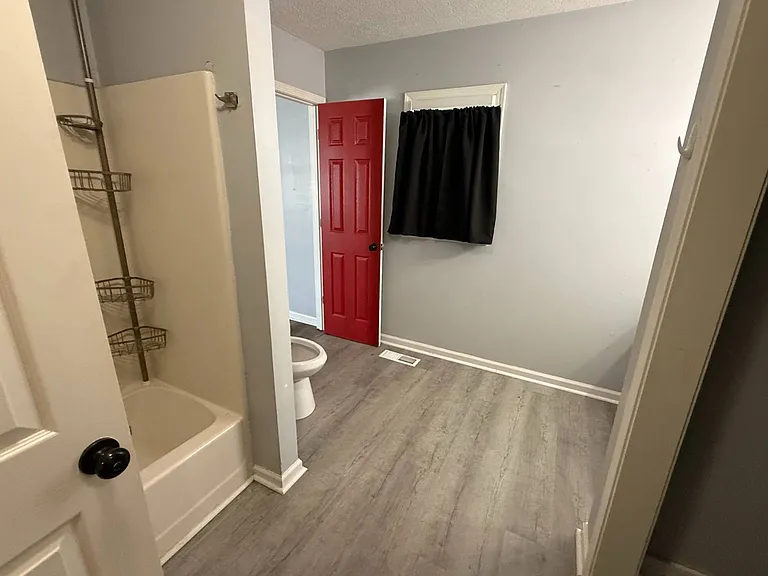 6112 Old Nashville Rd — Photo 14