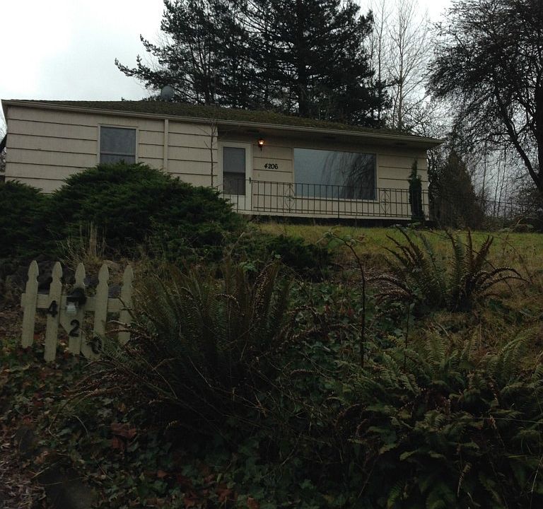 1st image of 4206 SE Newport Way