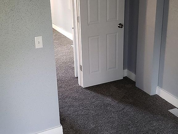 4th image of 615 3rd Ave W