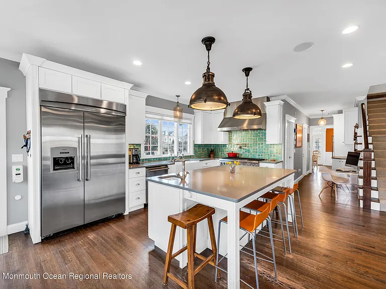 118 Madison Ave — Photo 11