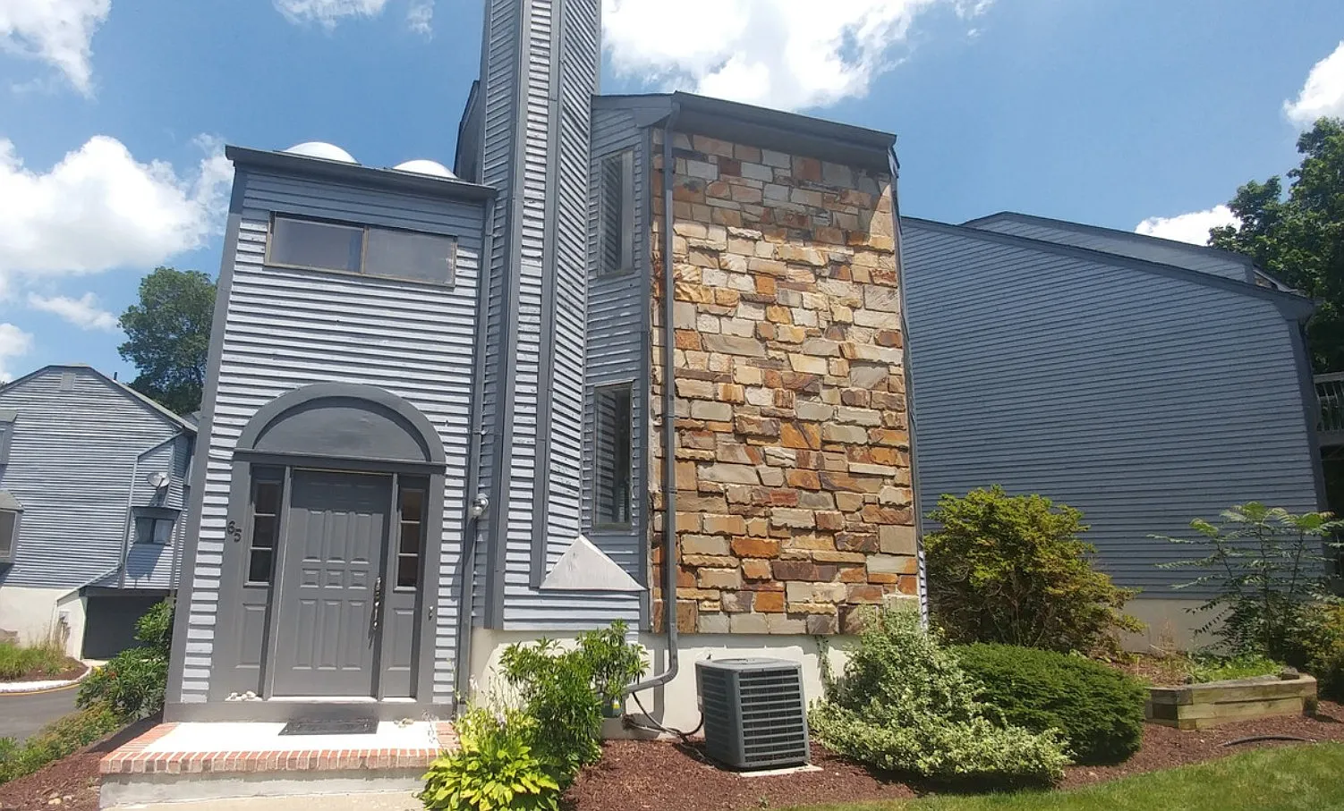 3 bed, 2.5 bath, 1485 sqft, $3,100 — Photo 1