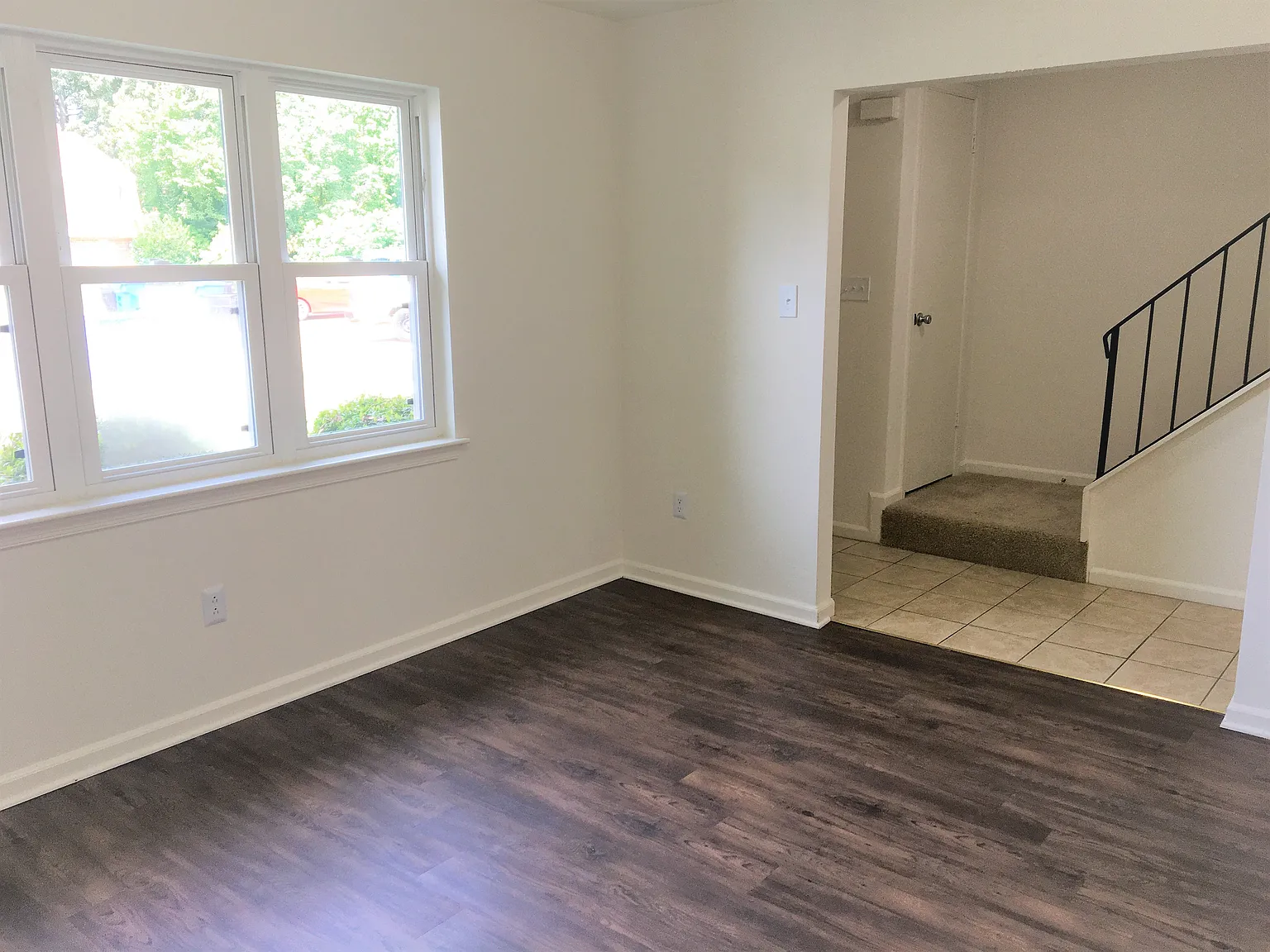 3 bed, 2.5 bath, 1621 sqft, $2,200 — Photo 3