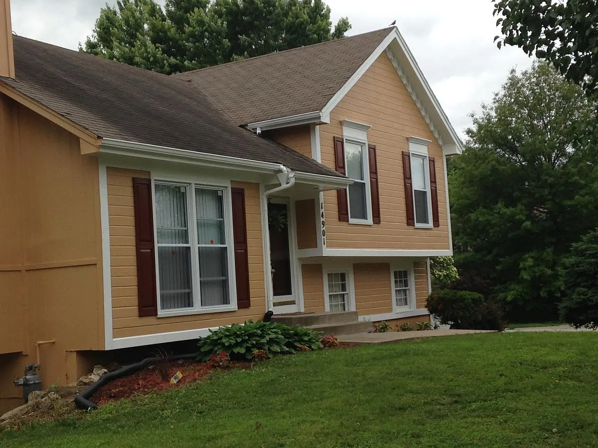 Building Photo - 14901 Stonewood Dr