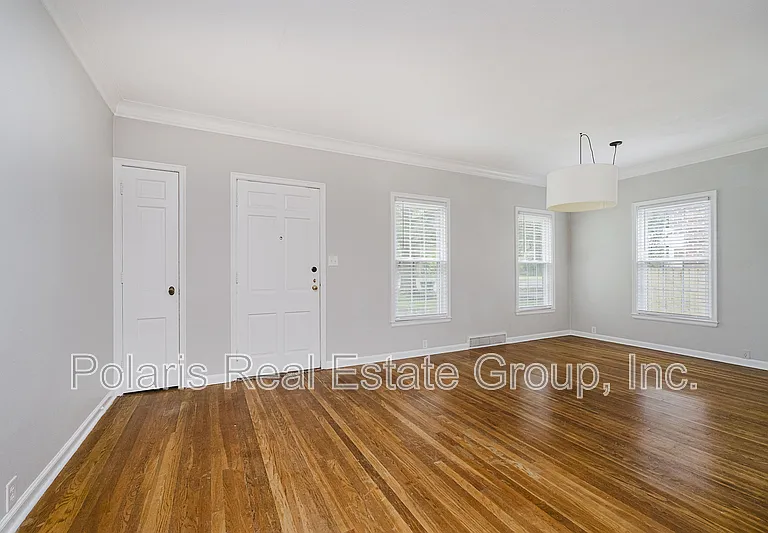 3346 Fall Creek Pkwy — Photo 3