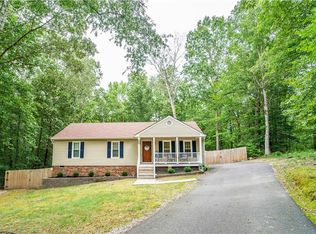 6900 Holly Bark Dr, Midlothian, VA 23112
