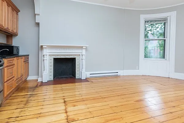 16 Cumberland St #3 — Photo 6