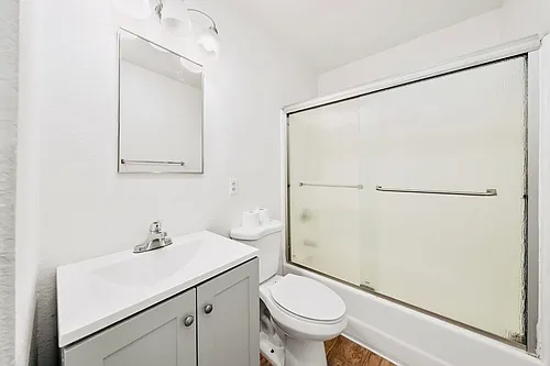5732 San Vincente Way Photo 1