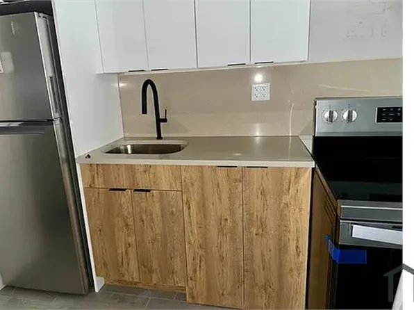 2427 Prospect Ave #1C, Bronx, NY 10458