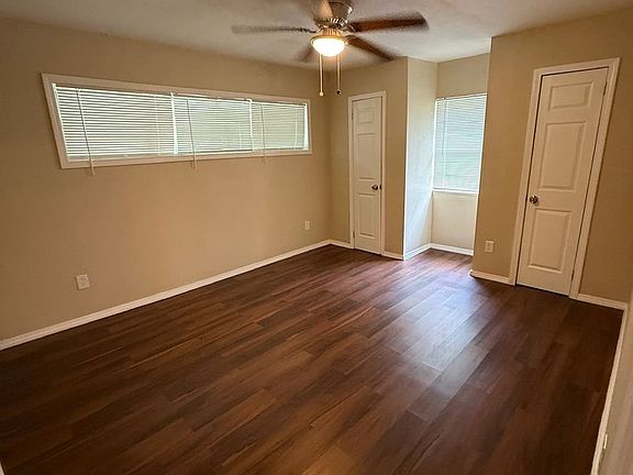 5th image of 640 E Bolivar St