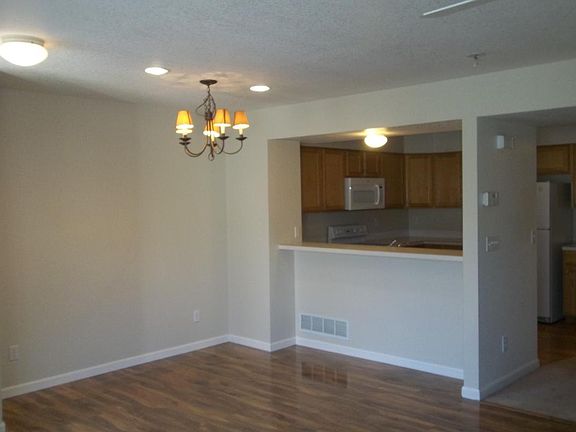 4th image of 2120 Timber Creek Dr APT B4