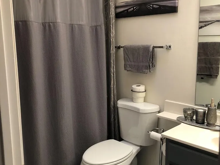 W Lakeview Cir N — Photo 23