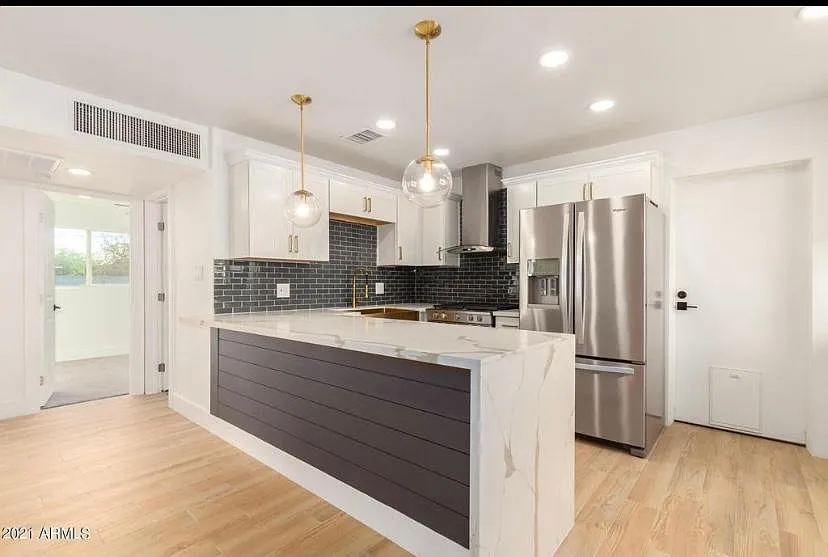 4 bed, 1381 sqft, $3,200 — Photo 4