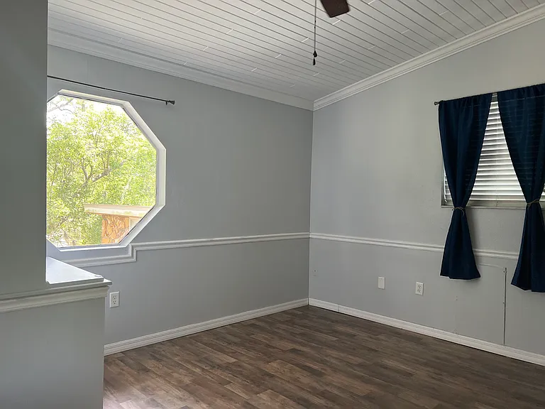 8015 Sycamore Dr — Photo 22