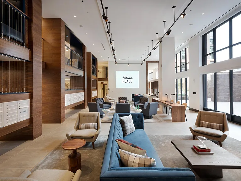 Union Place — Photo 9