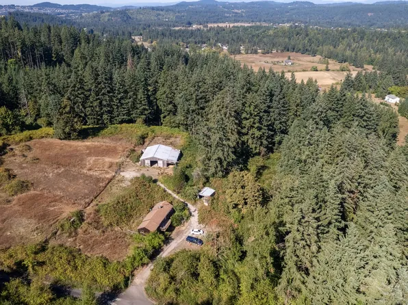 16913 S Hattan Rd, Oregon City, OR 97045