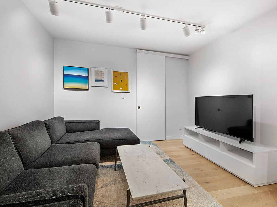 1st image of 343 E 51st St APT 3F