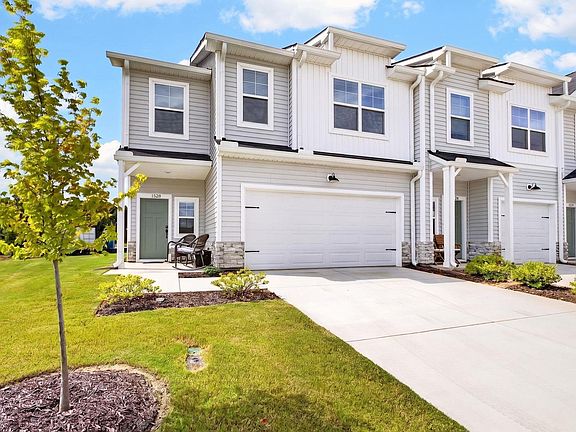 2nd image of 1528 Yellowwood Ct