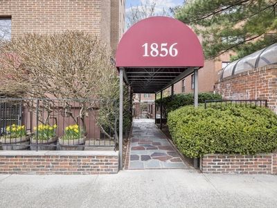 1856 Beacon St APT 6C, Brookline, MA, 02445