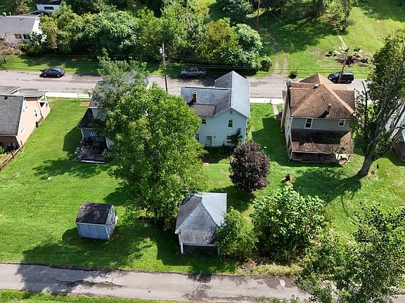 5th image of 608 Maple Ave